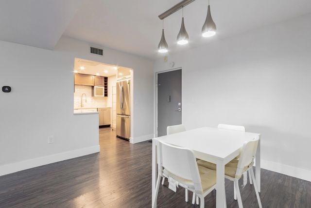 5 of 23 - 7000 Nw 17th Street #419, Plantation, FL