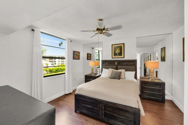 5 of 27 - 3716 Whitehall Drive #202, West Palm Beach, FL