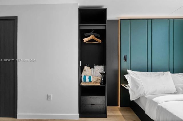 20 Ne 11th Street #4012a, Miami