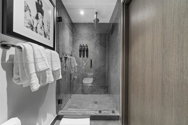 2 of 19 - 20 Ne 11th Street #4012a, Miami, FL