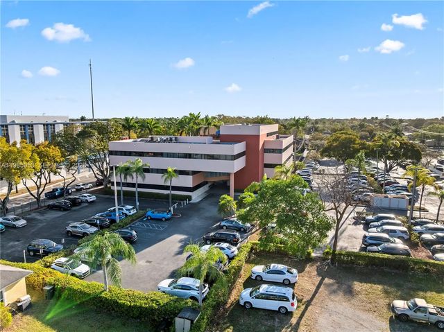 2 of 20 - 151 Nw 11th Street #w301, Homestead, FL