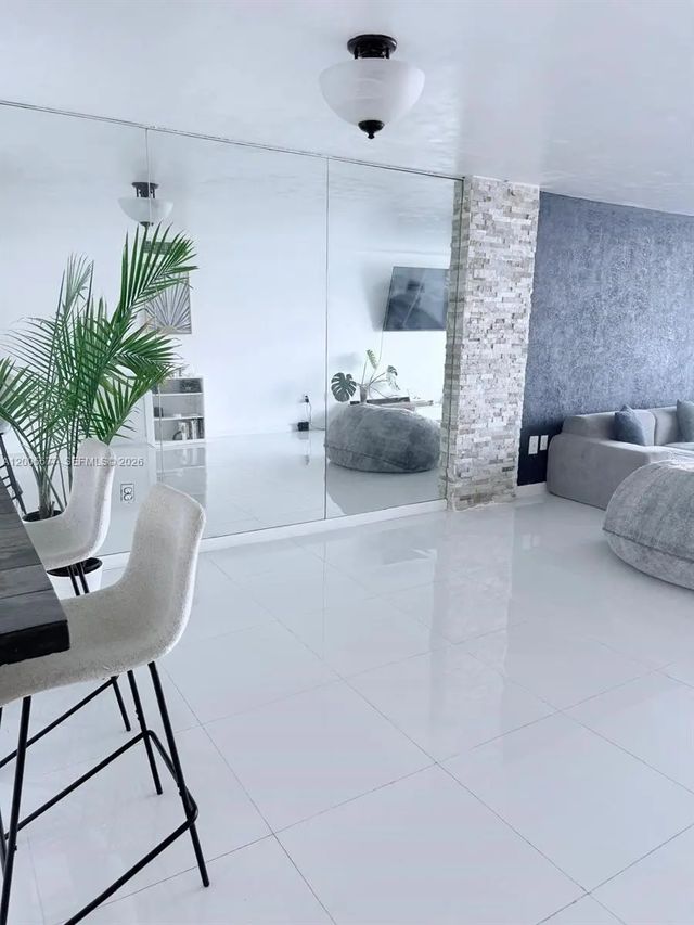 1175 Ne Miami Gardens Drive #703, Miami