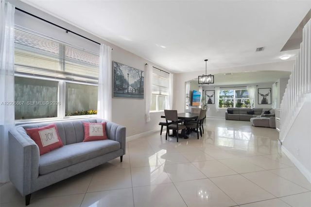 4 of 31 - 1225 Rosegate Boulevard, Riviera Beach, FL