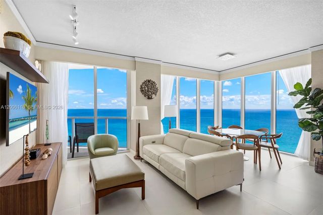 4 of 43 - 18001 Collins Avenue #2209, Sunny Isles Beach, FL