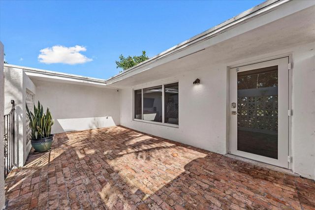 5 of 40 - 421 Sw 18th Street, Pompano Beach, FL