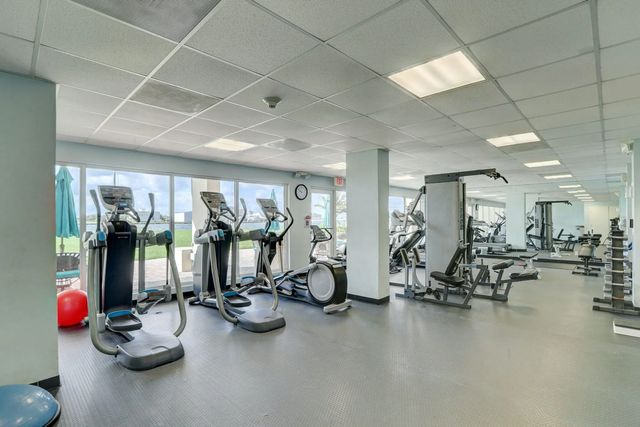 4 of 64 - 2100 S Ocean Drive #7-cd, Fort Lauderdale, FL