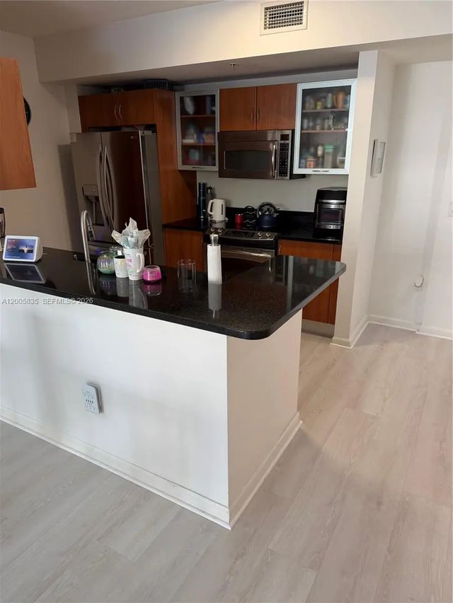 2 of 30 - 18800 Ne 29th Avenue #419, Aventura, FL