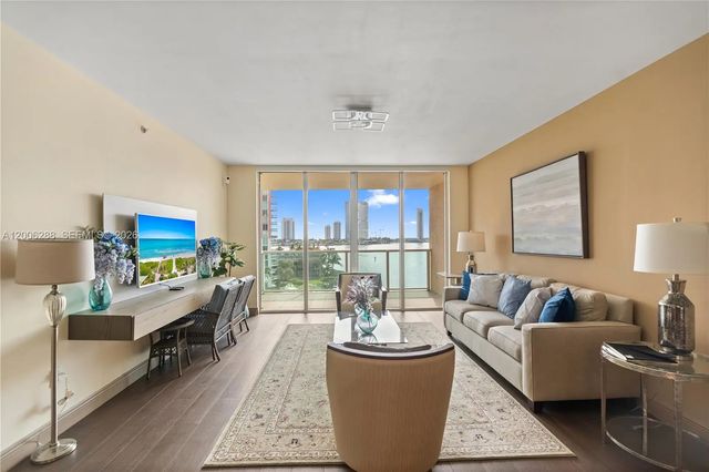3 of 38 - 3330 Ne 190th Street #712, Aventura, FL