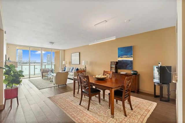 5 of 38 - 3330 Ne 190th Street #712, Aventura, FL