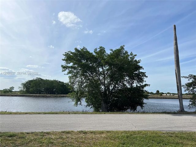 1510 River Road, Moore Haven