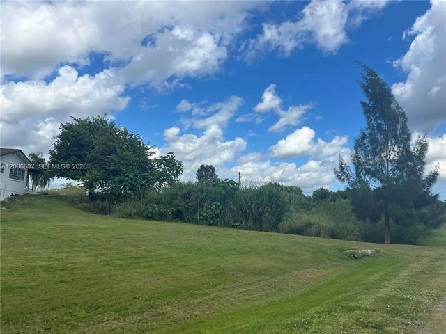 2 of 7 - 1510 River Road, Moore Haven, FL