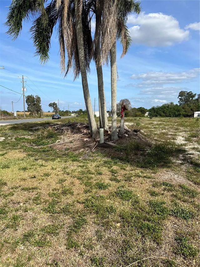 3 of 7 - 1510 River Road, Moore Haven, FL