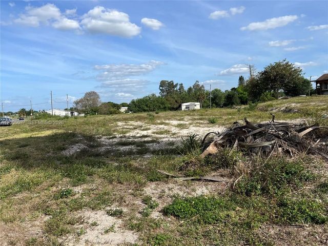4 of 7 - 1510 River Road, Moore Haven, FL