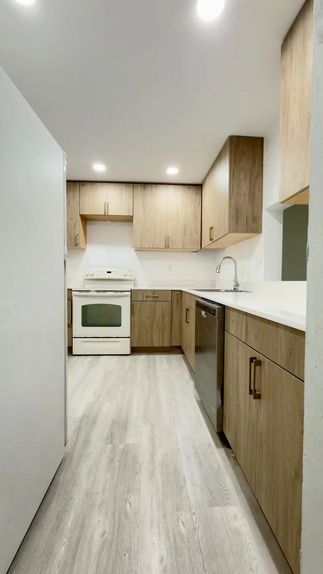 4364 Nw 9th #15-2a, Deerfield Beach