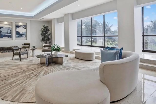 4 of 20 - 20301 W Country Club Drive #ph22, Aventura, FL