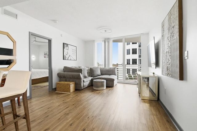 2 of 60 - 1551 N Flagler Drive #605, West Palm Beach, FL