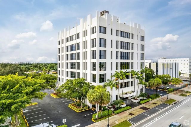 2450 Hollywood Boulevard #cu605, Hollywood
