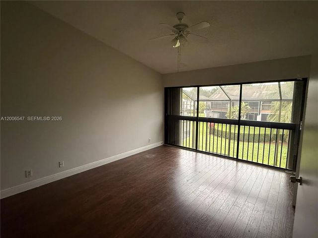 4 of 10 - 4220 Sw 71st Way, Davie, FL
