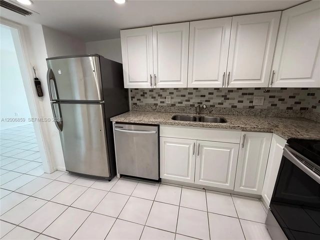 3 of 22 - 400 Kings Point Drive #608, Sunny Isles Beach, FL