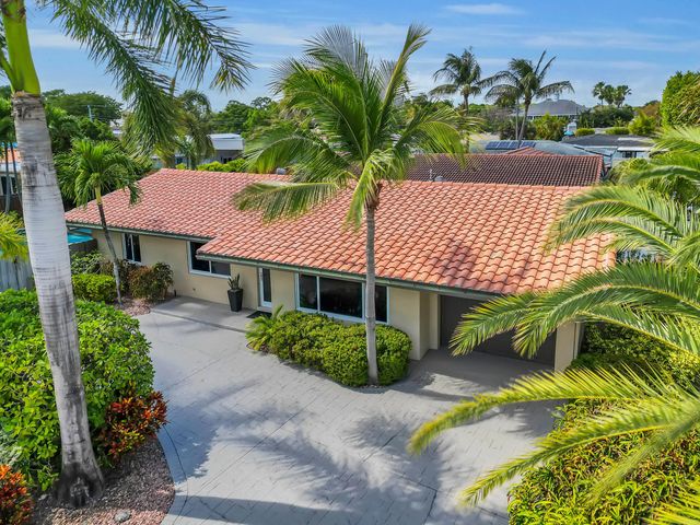 2 of 31 - 2401 Ne 17th Terrace, Wilton Manors, FL