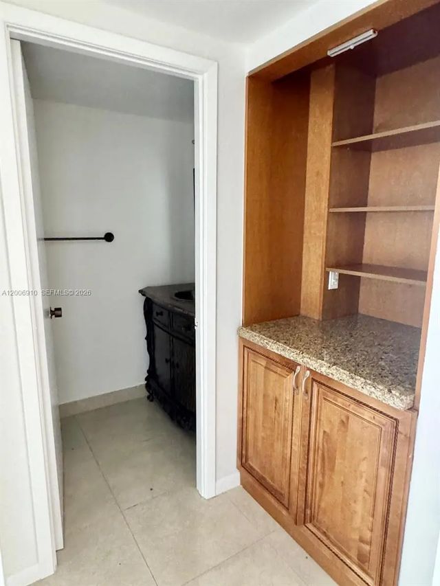 5 of 28 - 2500 Parkview Drive #1210, Hallandale Beach, FL