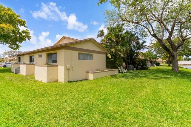 5 of 34 - 2950 Nw 106th Avenue #10, Sunrise, FL