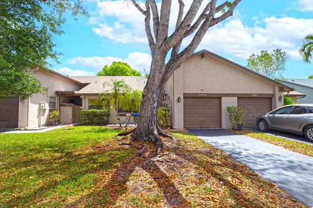 2 of 53 - 8202 Nw 100th Drive, Tamarac, FL