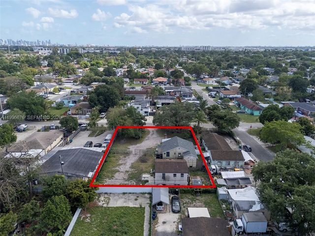 2 of 33 - 3035 Nw 93rd Street, Miami, FL