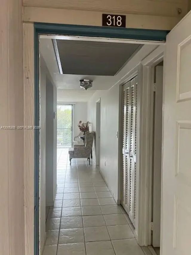 4 of 27 - 1101 Colony Point Circle #318, Pembroke Pines, FL