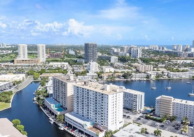 4 of 29 - 427 Golden Isles Drive #7j, Hallandale Beach, FL