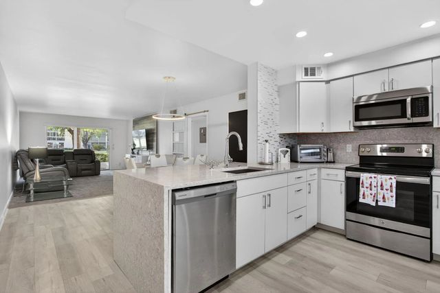 3201 Portofino Point #f1, Coconut Creek