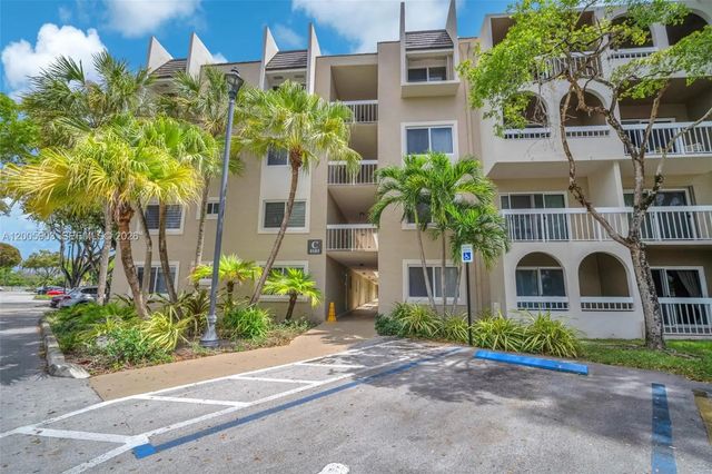 2 of 31 - 8103 Camino Real #c-314, Miami, FL