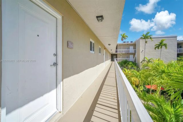 4 of 31 - 8103 Camino Real #c-314, Miami, FL