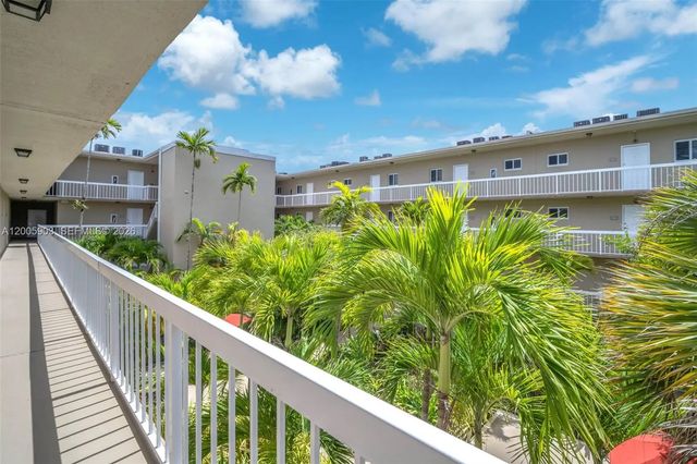 5 of 31 - 8103 Camino Real #c-314, Miami, FL