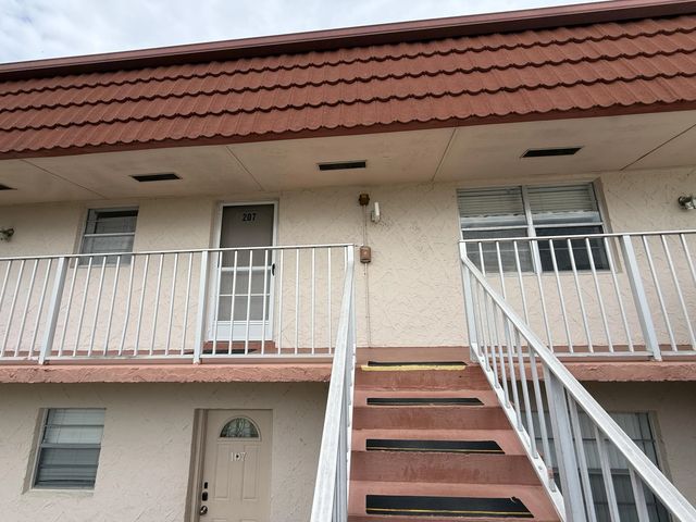 3 of 39 - 12009 Poinciana Boulevard #207, Royal Palm Beach, FL