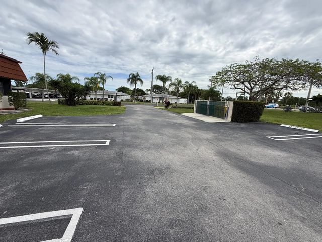 5 of 39 - 12009 Poinciana Boulevard #207, Royal Palm Beach, FL