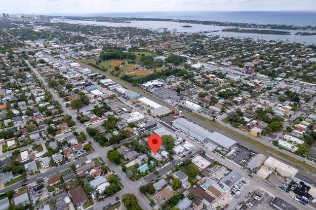 2 of 28 - 625 Selkirk Street, West Palm Beach, FL