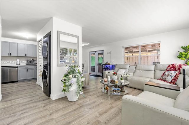 203 Ne 12th Avenue #203, Homestead