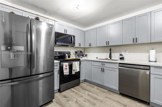 5 of 22 - 203 Ne 12th Avenue #203, Homestead, FL