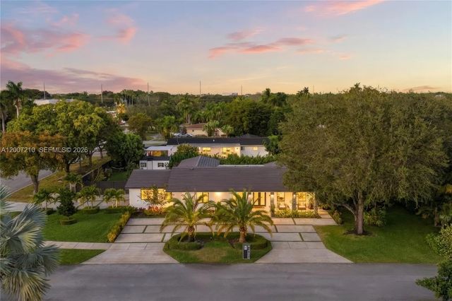 8625 Sw 147th Street, Palmetto Bay