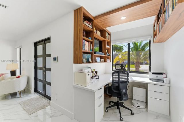 4 of 50 - 8625 Sw 147th Street, Palmetto Bay, FL
