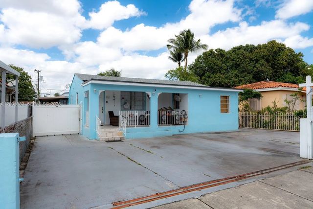 141 E 16th Street, Hialeah