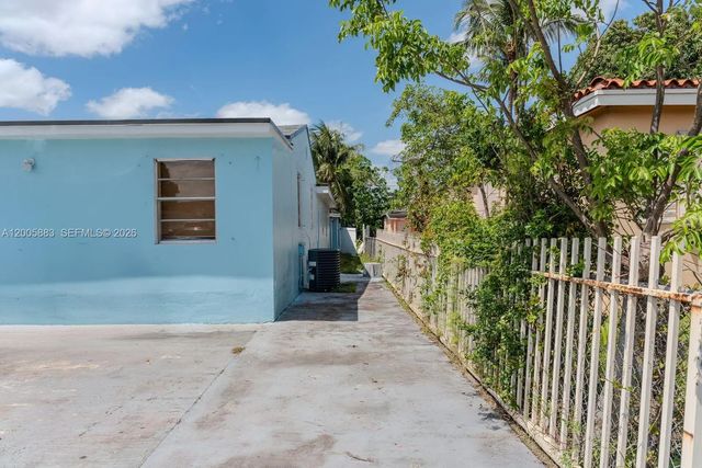 4 of 11 - 141 E 16th Street, Hialeah, FL