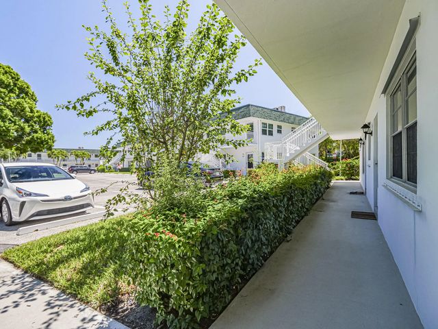 2800 Indian River Boulevard #4r, Vero Beach
