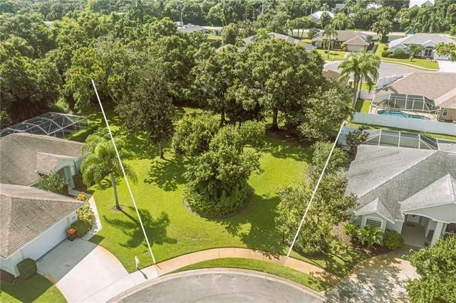 2 of 19 - 3745 8th Lane, Vero Beach, FL