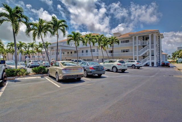 5 of 40 - 1461 S Ocean Boulevard S #321, Lauderdale-By-The-Sea, FL