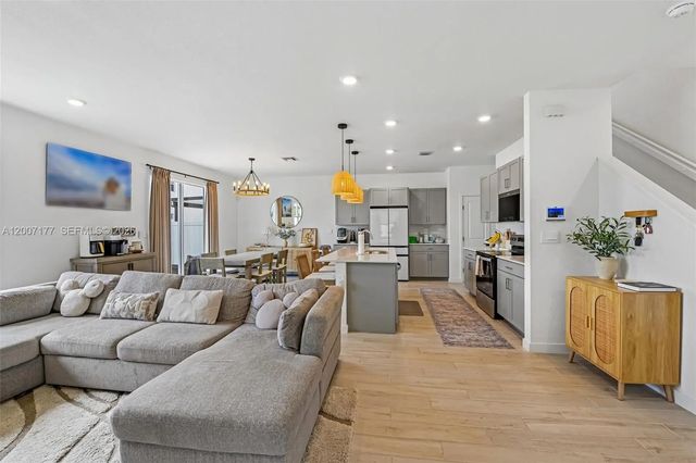 2 of 56 - 1660 Se 6th Street, Homestead, FL