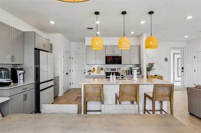 5 of 56 - 1660 Se 6th Street, Homestead, FL