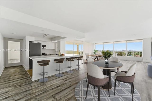 4 of 30 - 2000 Ne 135th Street #ph, North Miami, FL