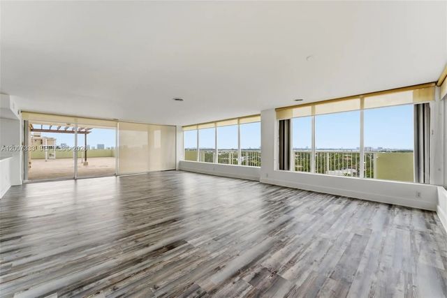 5 of 30 - 2000 Ne 135th Street #ph, North Miami, FL